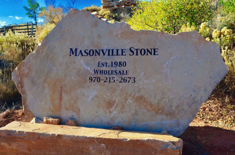 Masonville Stone Quarry Wholesale Colorado Buff Flagstone